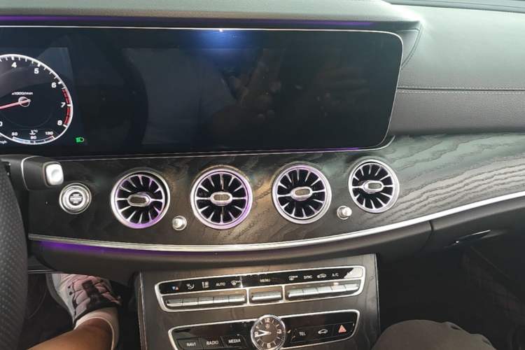 Used Mercedes-Benz E-Class 2019 E 300 L Sporty and Stylish Model Audio And AC Panel