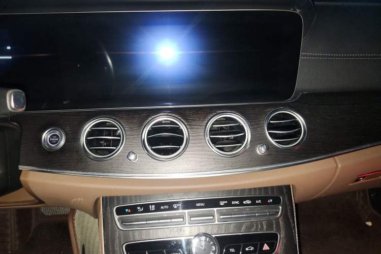 Used Mercedes-Benz E-Class 2019 Restyled E 300 L Sporty and Stylish Edition Audio And AC Panel