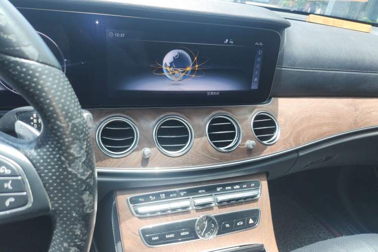 Used Mercedes-Benz E-Class 2019 E 300 L Stylish Model Audio And AC Panel