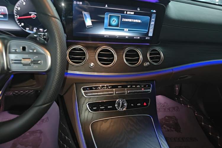 Used Mercedes-Benz E-Class 2019 Restyled E 300 L Sport Luxury Edition Audio And AC Panel