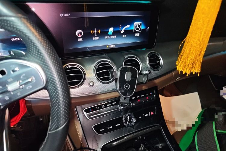 Used Mercedes-Benz E-Class 2019 E 260 Sport Edition Audio And AC Panel