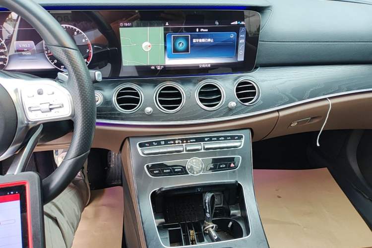 Used Mercedes-Benz E-Class 2019 Restyled E 300 L Sporty and Stylish Edition Audio And AC Panel