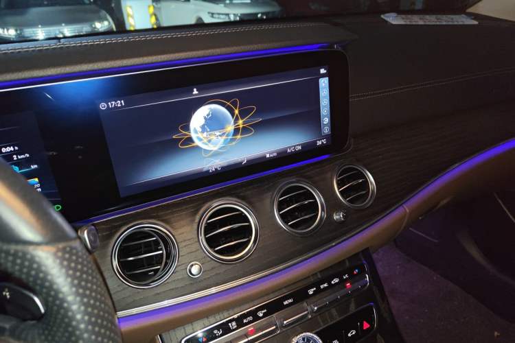 Used Mercedes-Benz E-Class 2019 Restyled E 300 L Sport Luxury Edition Audio And AC Panel