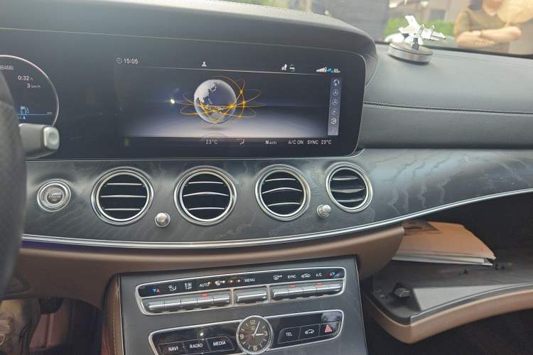 Used Mercedes-Benz E-Class 2019 E 300 L Sporty and Stylish Model Audio And AC Panel
