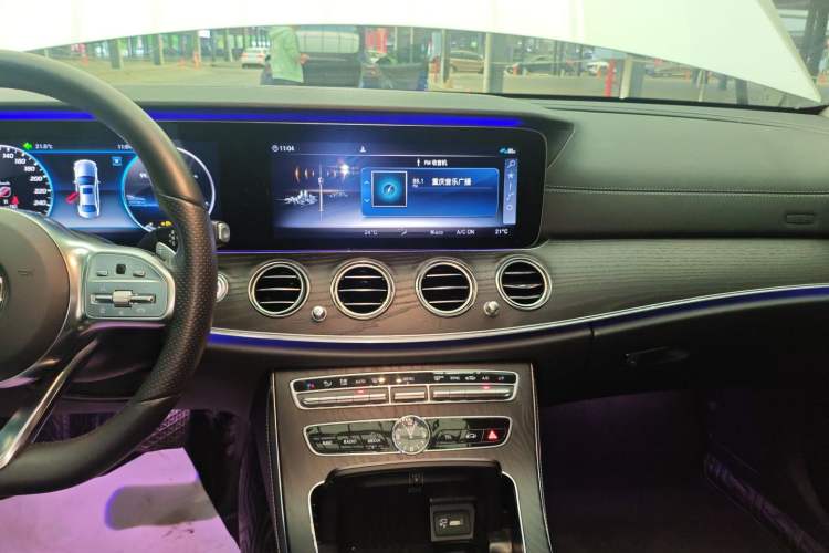 Used Mercedes-Benz E-Class 2019 Restyled E 300 L Sporty and Stylish Edition Audio And AC Panel