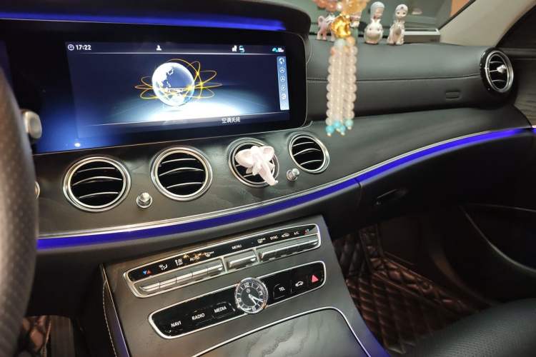 Used Mercedes-Benz E-Class 2019 E 300 L Sporty and Stylish Model Audio And AC Panel