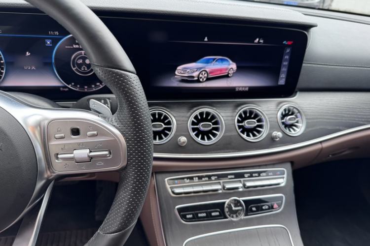 Used Mercedes-Benz E-Class 2019 E 260 L Sport Edition Audio And AC Panel