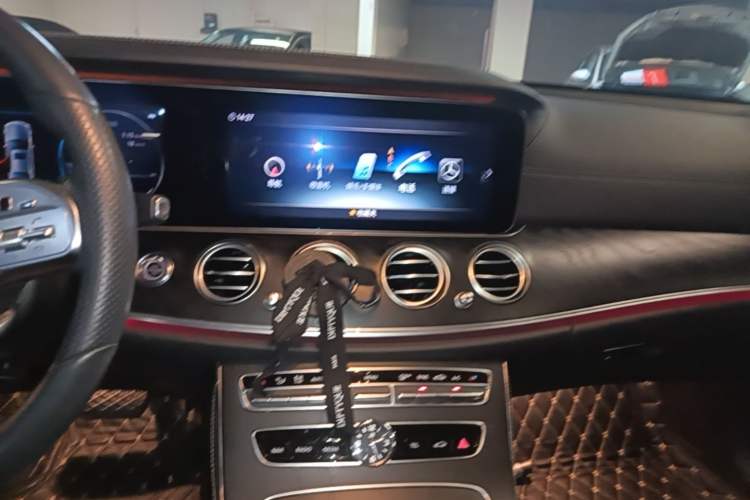 Used Mercedes-Benz E-Class 2019 E 200 L Sport Edition Audio And AC Panel