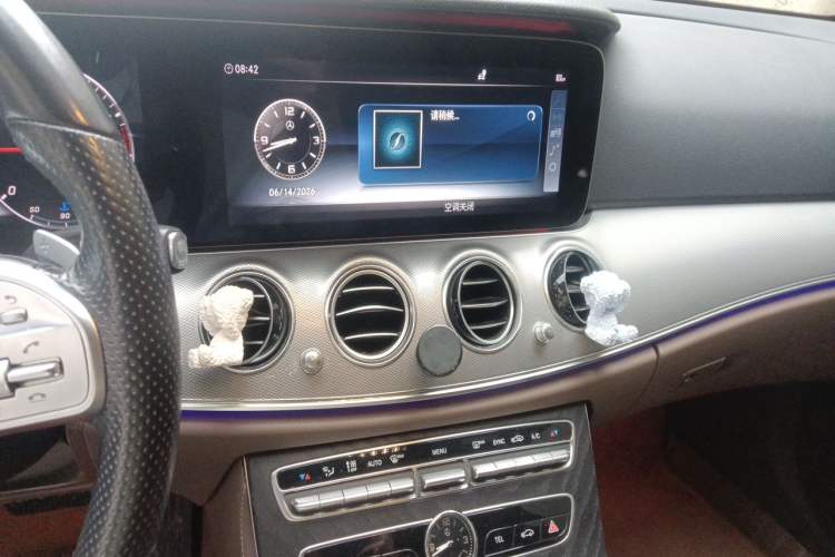 Used Mercedes-Benz E-Class 2019 Restyled E 300 Sport Edition Audio And AC Panel