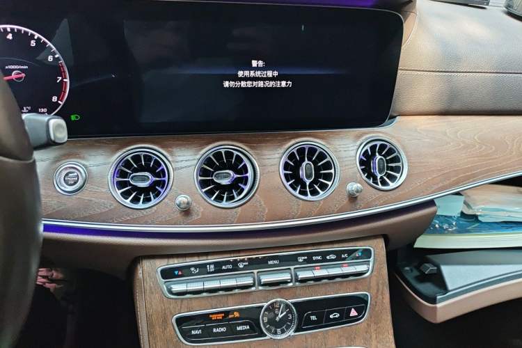 Used Mercedes-Benz E-Class 2019 Restyled E 300 L Luxury Edition Audio And AC Panel