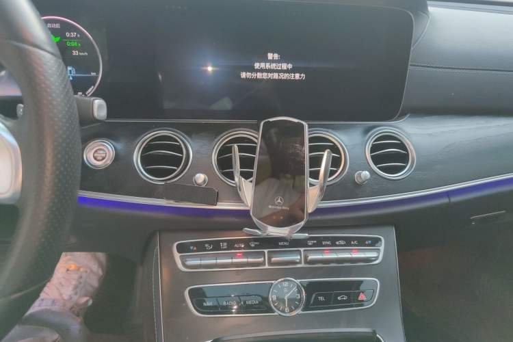Used Mercedes-Benz E-Class 2019 E 260 L Sport Edition Audio And AC Panel