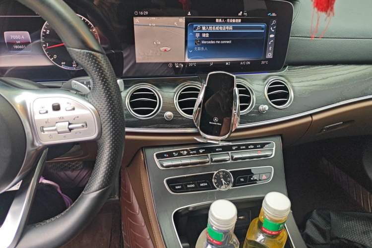 Used Mercedes-Benz E-Class 2019 E 200 L Sport Edition Audio And AC Panel