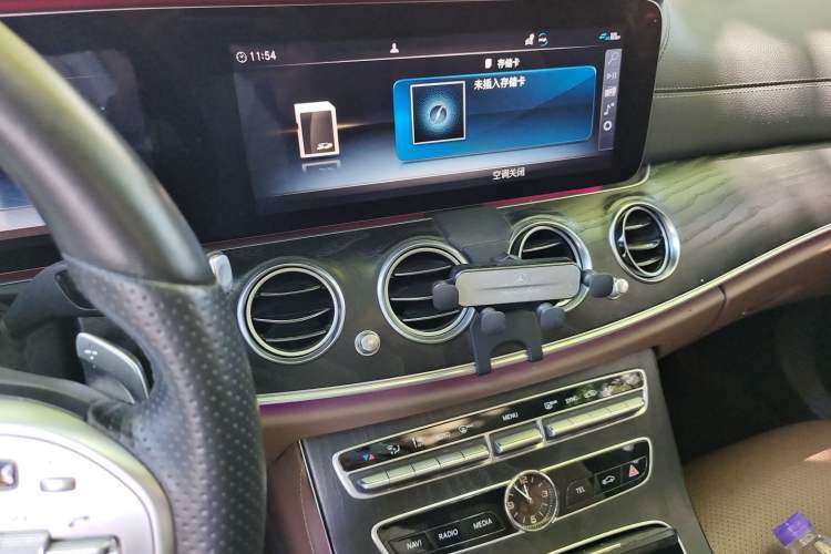 Used Mercedes-Benz E-Class 2019 E 300 L Sport Luxury Edition Audio And AC Panel