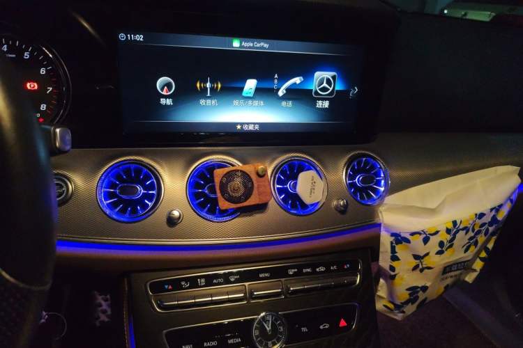 Used Mercedes-Benz E-Class 2019 E 200 Sport Edition Audio And AC Panel