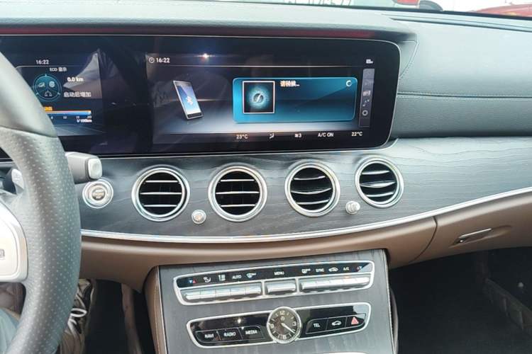 Used Mercedes-Benz E-Class 2019 Restyled E 300 L Sport Luxury Edition Audio And AC Panel