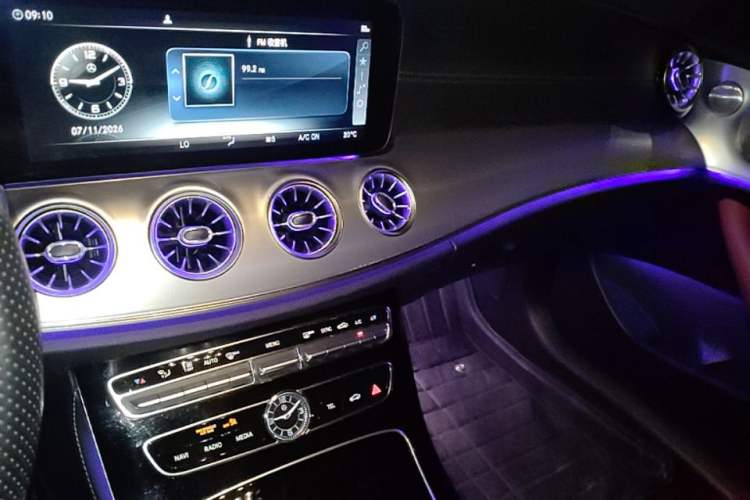 Used Mercedes-Benz E-Class 2019 E 200 Coupe Audio And AC Panel
