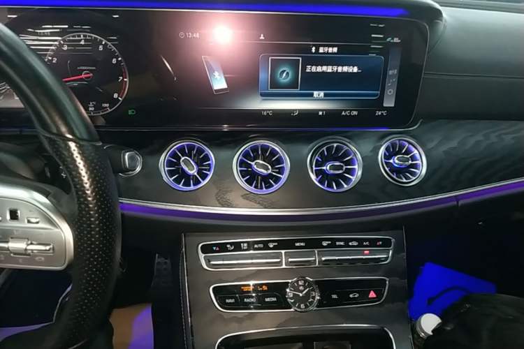 Used Mercedes-Benz E-Class 2019 E 200 Coupe Audio And AC Panel