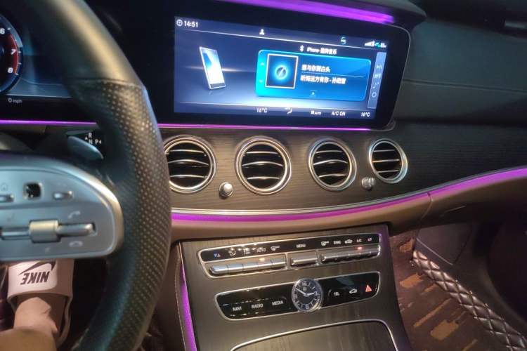 Used Mercedes-Benz E-Class 2019 Restyled E 300 L Sport Luxury Edition Audio And AC Panel