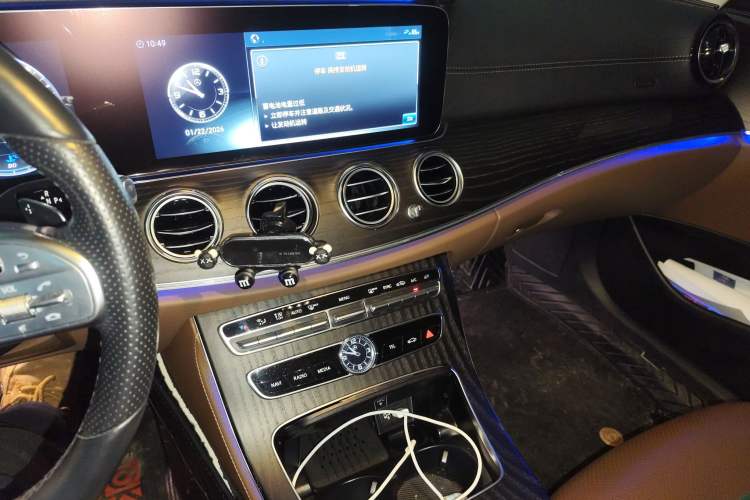Used Mercedes-Benz E-Class 2019 Restyled E 300 L Sporty and Stylish Edition Audio And AC Panel