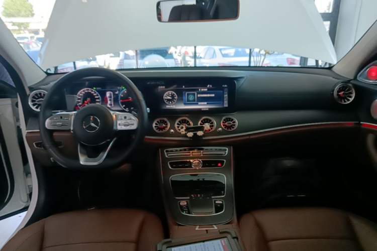 Used Mercedes-Benz E-Class 2019 Restyled E 300 L Sporty and Stylish Edition Center Console