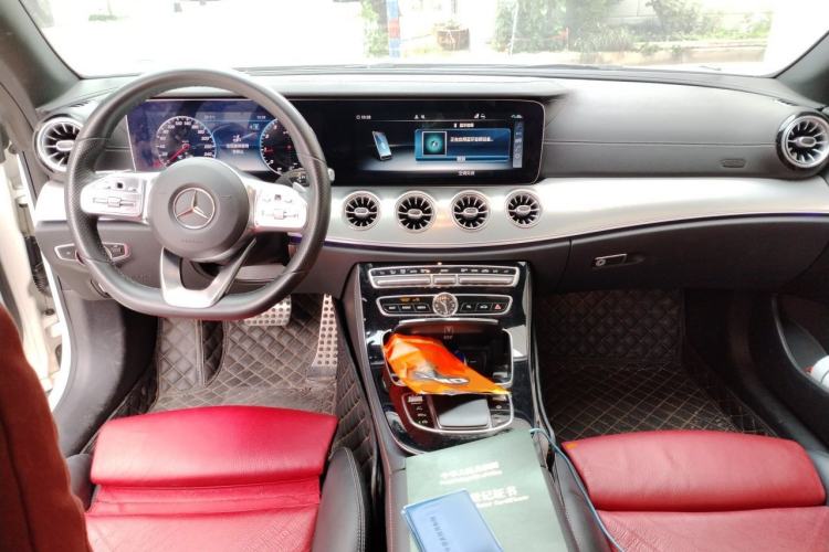 Used Mercedes-Benz E-Class 2019 E 200 Coupe Center Console