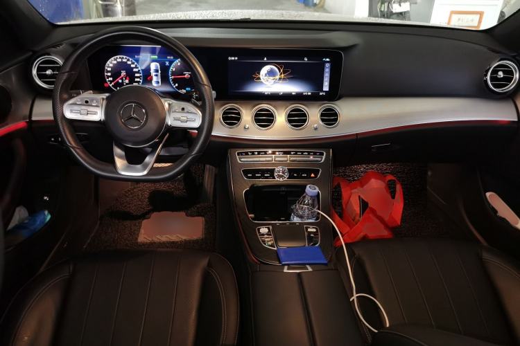 Used Mercedes-Benz E-Class 2019 E 260 Sport Edition Center Console