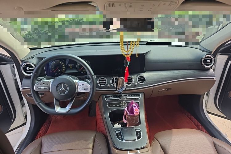 Used Mercedes-Benz E-Class 2019 Restyled E 300 L Sport Luxury Edition Center Console