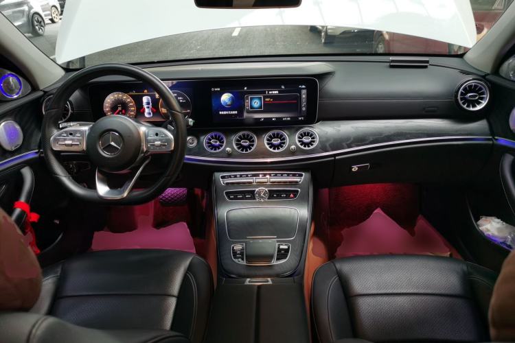 Used Mercedes-Benz E-Class 2019 E 300 L Sporty and Stylish Model Center Console