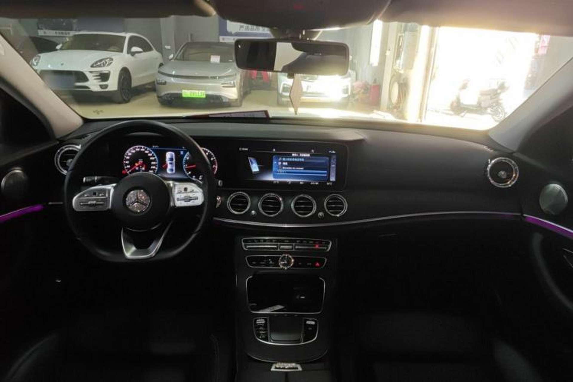 Used Mercedes-Benz E-Class 2019 E 200 L Sport Edition Center Console