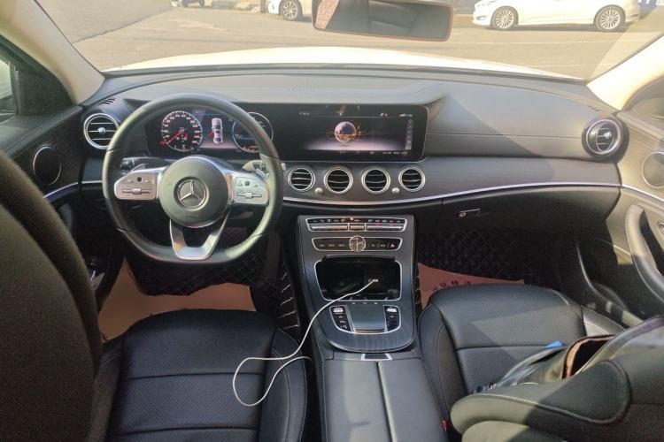 Used Mercedes-Benz E-Class 2019 Restyled E 300 L Sporty and Stylish Edition Center Console