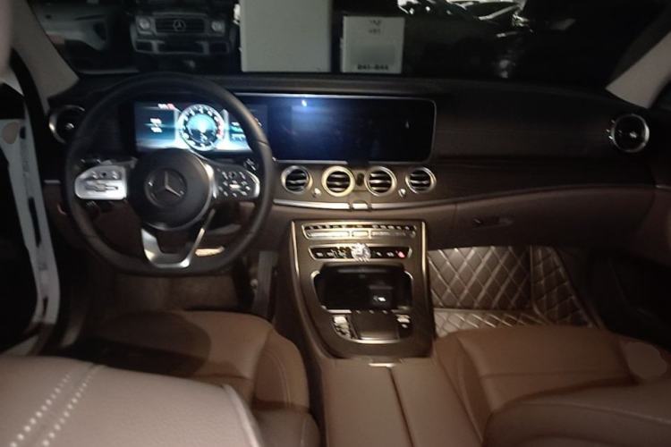 Used Mercedes-Benz E-Class 2019 Restyled E 300 L Sporty and Stylish Edition Center Console