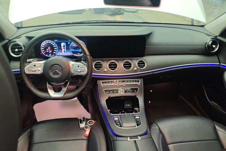 Used Mercedes-Benz E-Class 2019 Restyled E 300 L Sporty and Stylish Edition Center Console