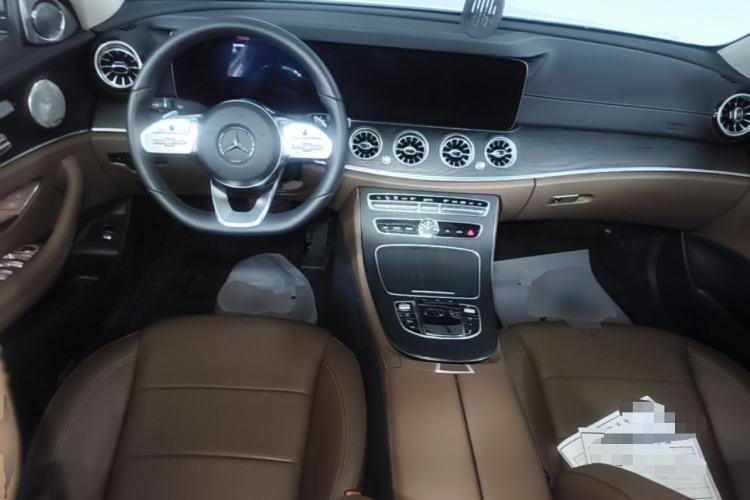 Used Mercedes-Benz E-Class 2019 Restyled E 300 L Sporty and Stylish Edition Center Console