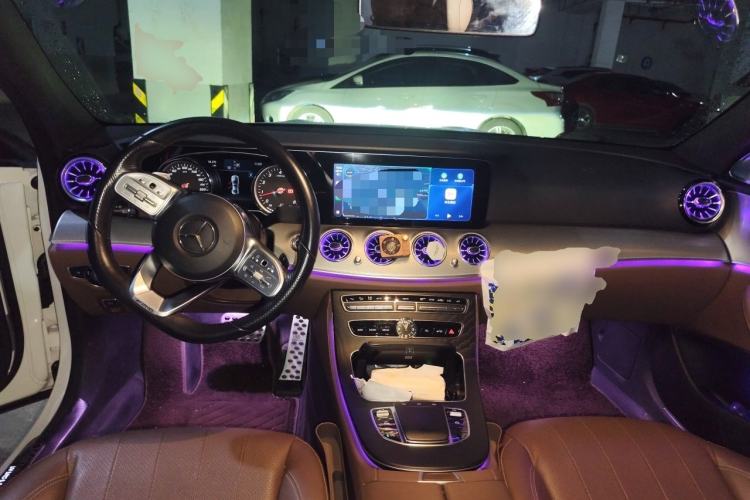 Used Mercedes-Benz E-Class 2019 E 200 Sport Edition Center Console