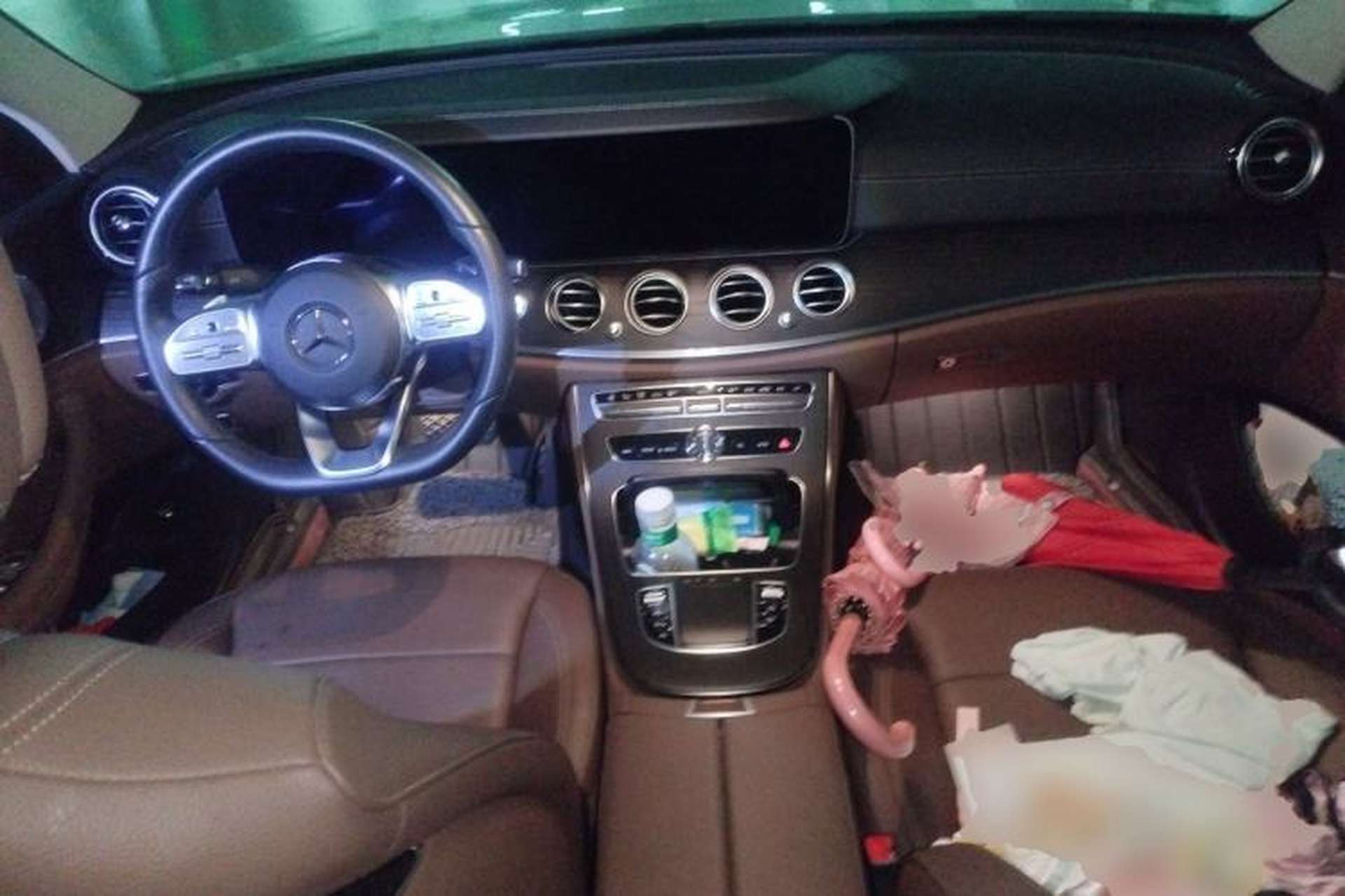 Used Mercedes-Benz E-Class 2019 Restyled E 300 L Sport Luxury Edition Center Console