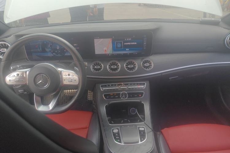 Used Mercedes-Benz E-Class 2019 E 200 Coupe Center Console