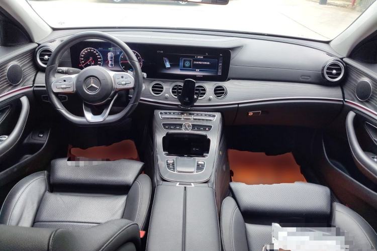 Used Mercedes-Benz E-Class 2019 E 260 L Sport Edition Center Console