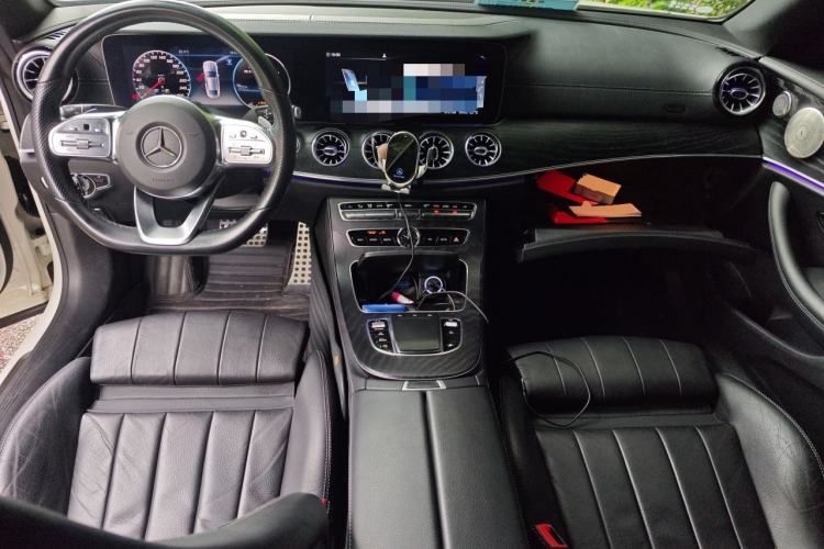 Used Mercedes-Benz E-Class 2019 E 200 Coupe Center Console