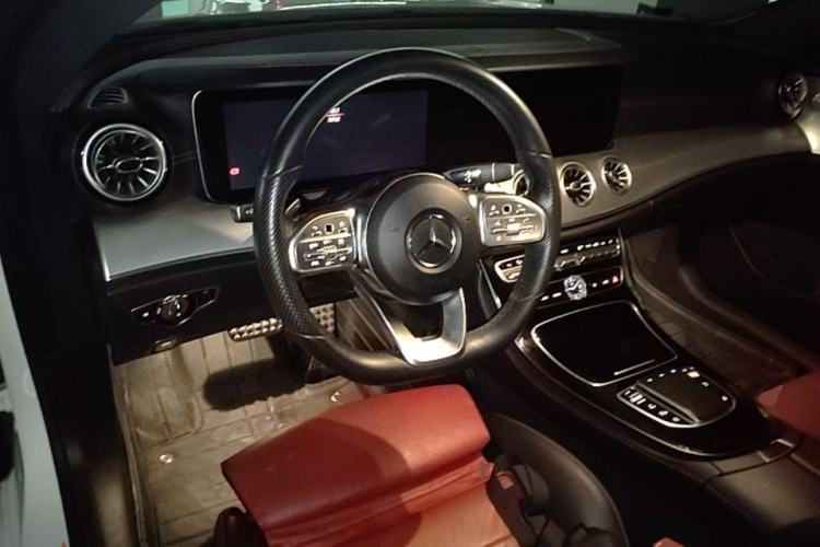 Used Mercedes-Benz E-Class 2019 E 200 Coupe Center Console