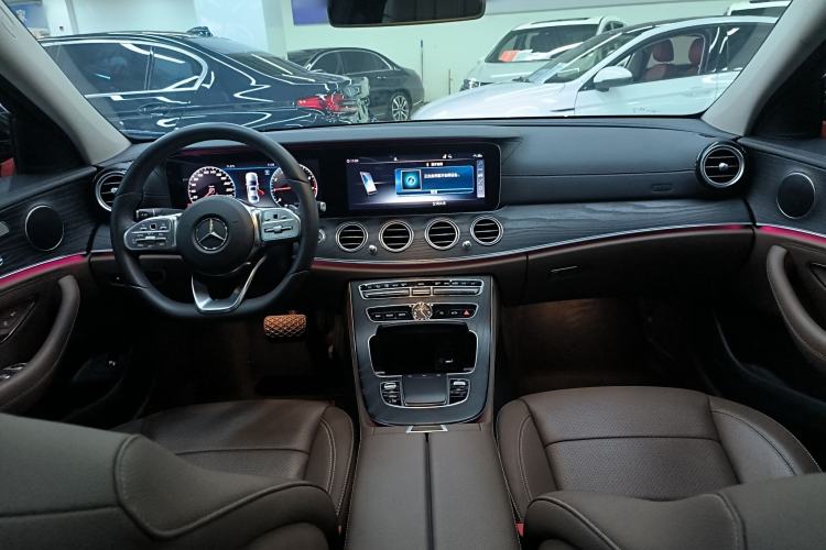 Used Mercedes-Benz E-Class 2019 Restyled E 300 L Sporty and Stylish Edition Center Console