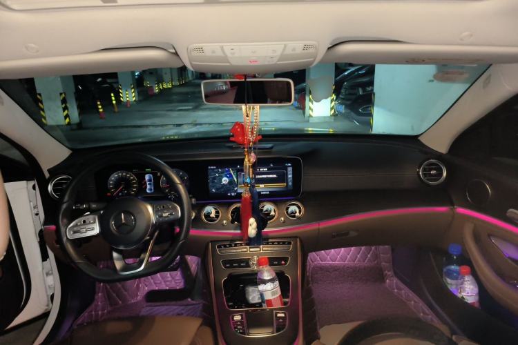Used Mercedes-Benz E-Class 2019 E 260 L Sport Edition Center Console