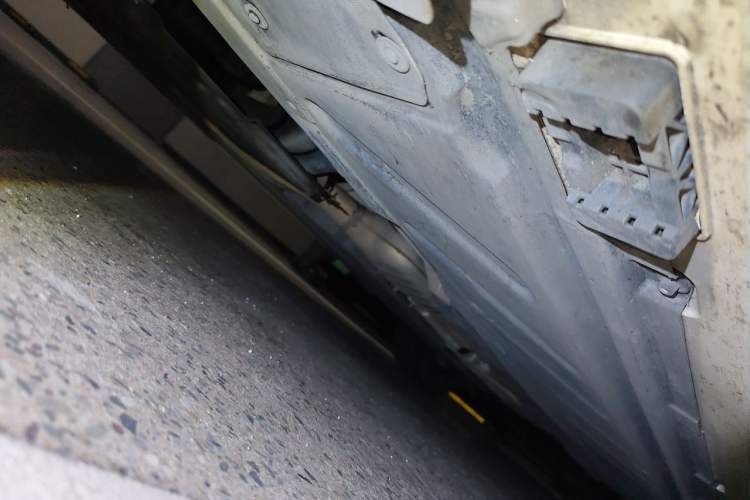 Used Mercedes-Benz E-Class 2019 E 200 L Sport Edition Chassis Front Left