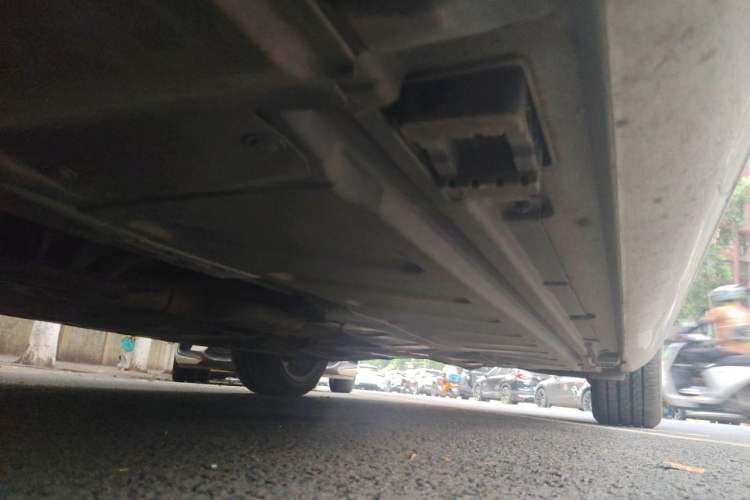 Used Mercedes-Benz E-Class 2019 E 260 Sport Edition Chassis Front Left