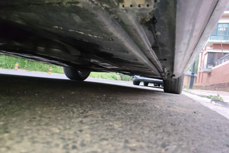 Used Mercedes-Benz E-Class 2019 E 260 L Sport 4MATIC Chassis Front Left