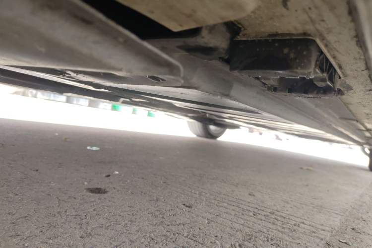 Used Mercedes-Benz E-Class 2019 E 200 L Sport Edition Chassis Front Left
