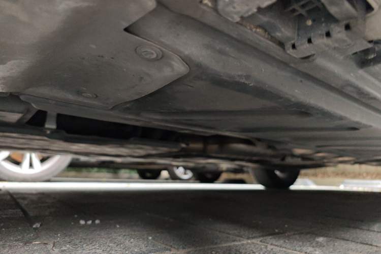 Used Mercedes-Benz E-Class 2019 E 260 Sport Edition Chassis Front Left