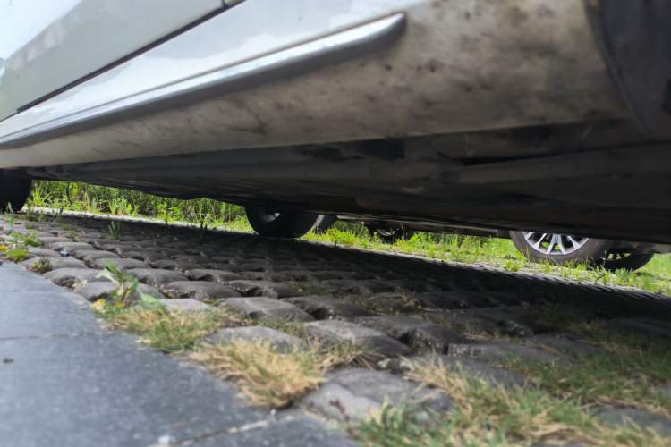 Used Mercedes-Benz E-Class 2019 E 300 L Sporty and Stylish Model Chassis Front Right