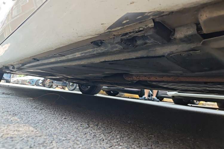 Used Mercedes-Benz E-Class 2019 Restyled E 300 L Luxury Edition Chassis Front Right