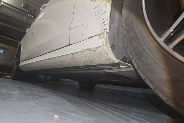 Used Mercedes-Benz E-Class 2019 E 200 Sport Edition Chassis Front Right