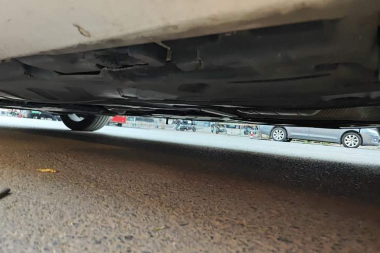 Used Mercedes-Benz E-Class 2019 E 260 Sport Edition Chassis Rear Left